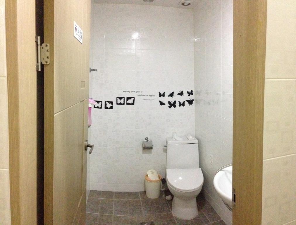 Champ Hostel Busan Esterno foto
